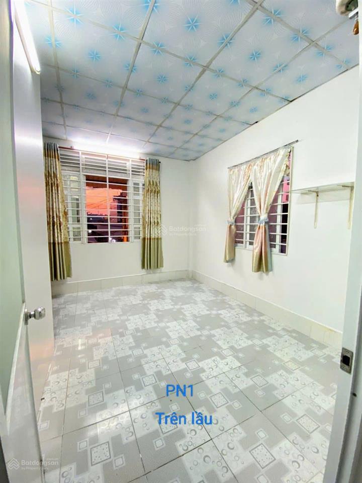 Nhà phố kèm 2 phòng trọ tai trung tâm
