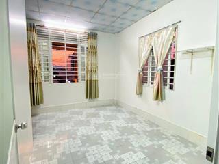 Nhà phố kèm 2 phòng trọ tai trung tâm