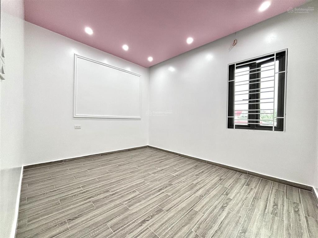 Mở bán 4 gian ( đã bán 2 ) nhà xây mới 4 tầng đường đà nẵng ngõ nông sân sau thoáng mát,47m2