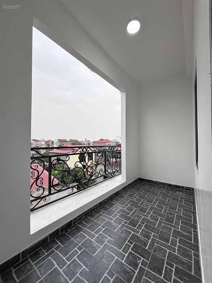 Mở bán 4 gian ( đã bán 2 ) nhà xây mới 4 tầng đường đà nẵng ngõ nông sân sau thoáng mát,47m2