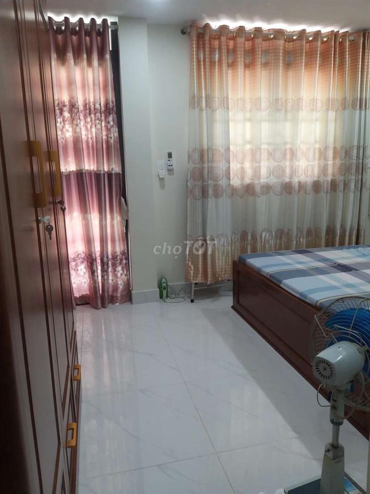 nhà trung tâm quận 10, vừa ở vừa thu 100 triệu 