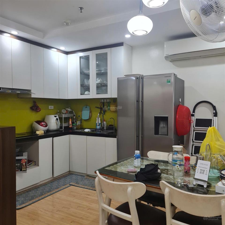 Cực sốc giảm giá nhỉnh 6 tỷ căn hộ chung cư phố vip thanh xuân, tầng trung 2 lô gia, 69m²