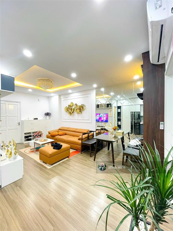 Gia đình cần bán căn hộ chung cư 1.9 tỷ full nội thất tầng đẹp tại khu cnc hòa lạc  hà nội