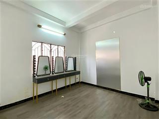 Bán nhà 3 lầu mặt tiền cách mạng tháng 8, gần nhà thiếu nhi, biên hòa, 66m2, giá 11 tỷ 500.