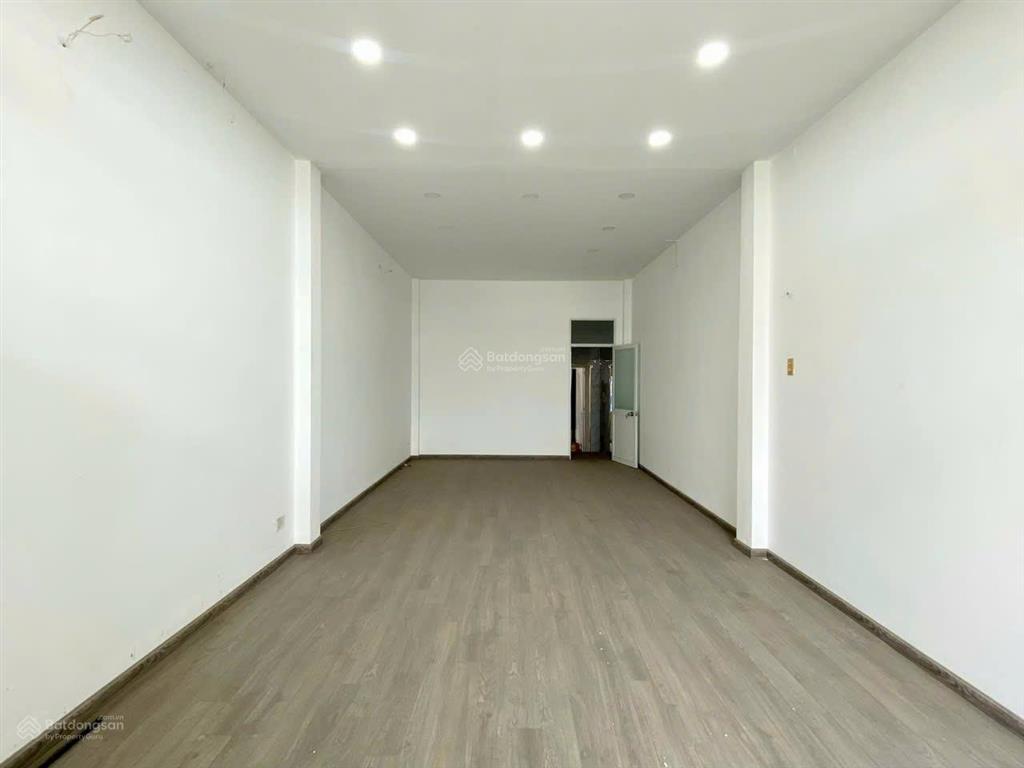 Bán nhà 3 lầu mặt tiền cách mạng tháng 8, gần nhà thiếu nhi, biên hòa, 66m2, giá 11 tỷ 500.