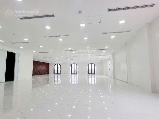 Cho thuê mặt bằng kinh doanh 340m2 tại phố tôn đức thắng, quận đống đa
