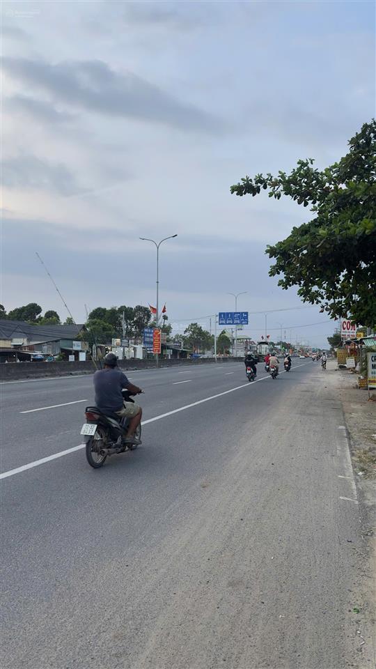 Góc 2 mặt tiền quốc lộ 51  ngay cửa vào vành đai 4  hàng hiếm đầu tư