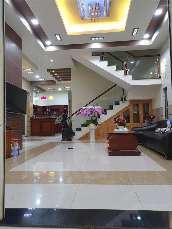 Bán nhà 3 tầng mặt tiền quốc lộ 51 phú mỹ  10x39m vừa ở vừa làm văn phòng  giá 9.5 tỷ