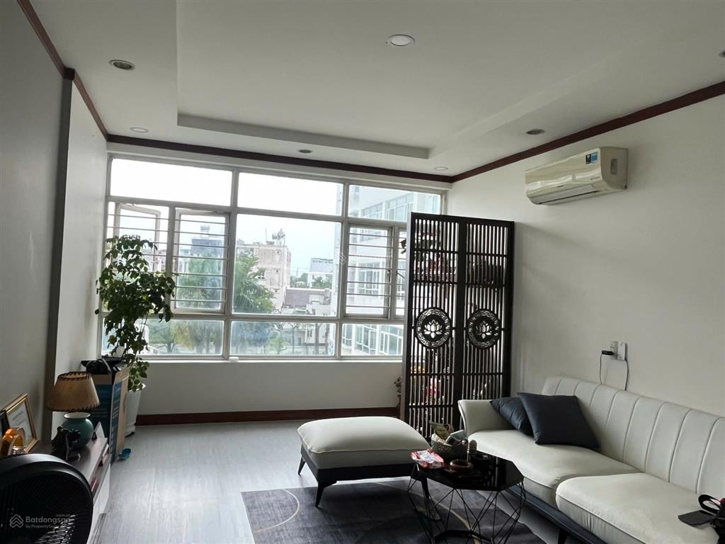 Bán căn hộ an tiến 2pn, 2wc  view hồ đông nam  gía 3.7 tỷ   0938 301 ***