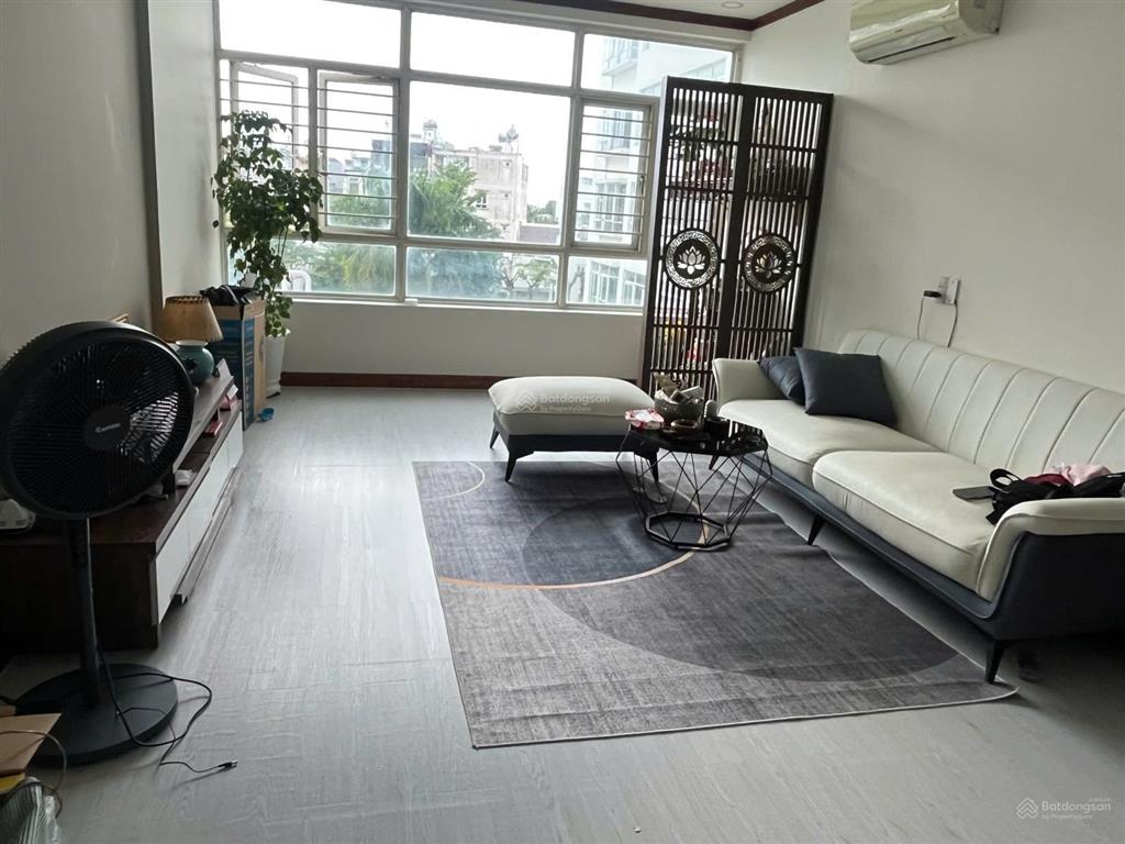 Bán căn hộ an tiến 2pn, 2wc  view hồ đông nam  gía 3.7 tỷ   0938 301 ***