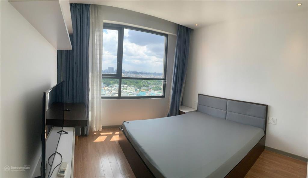 Bán căn hộ gold view 92m2 giá 8,8 tỷ ban công