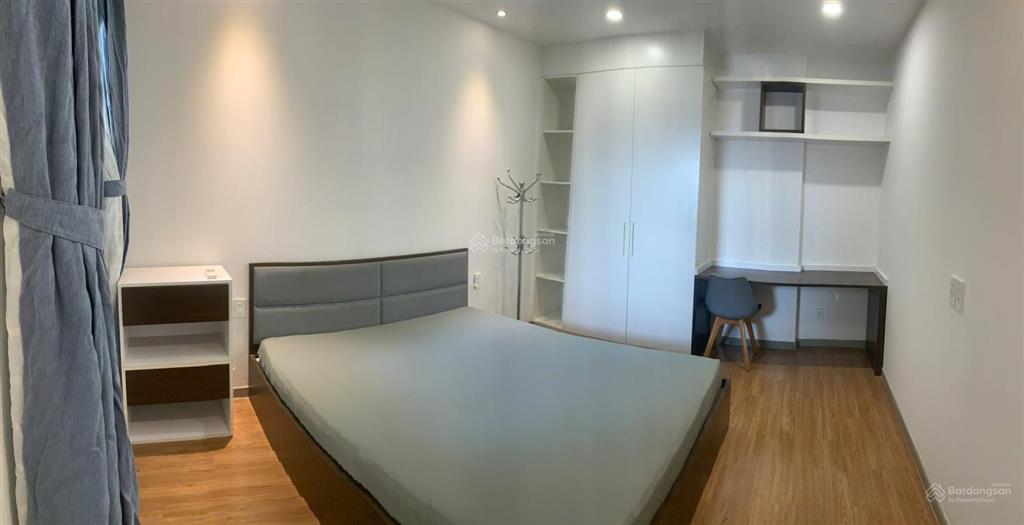 Bán căn hộ gold view 92m2 giá 8,8 tỷ ban công