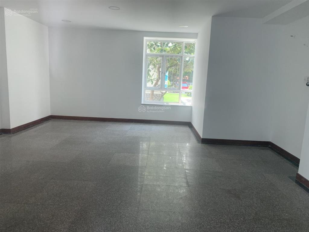 Cho thuê shophouse hoàng anh gold house 10tr mặt hồ bơi