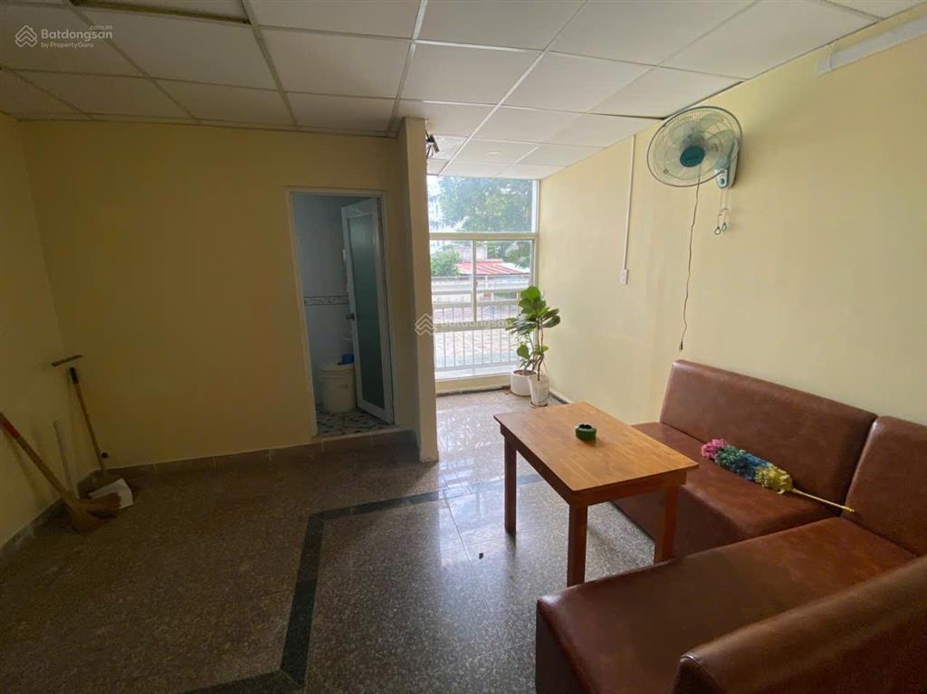 Cho thuê shophouse hoàng anh gold house 10tr