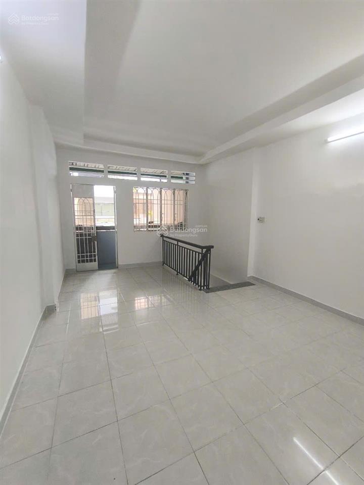 Nhà chính chủ cho thuê nguyên căn. hẻm cụt 8m, ô tô tải 2,5 tấn vào được. tiện ở và kinh doanh