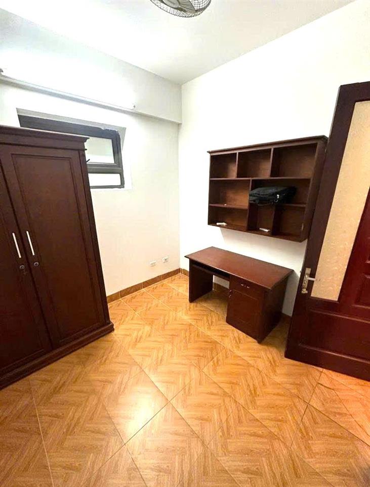 Bán căn chung cư tòa b  789 mỹ đình, 81 m2, 3 phòng ngủ, 2 vs, giá = giá nhà tập thể