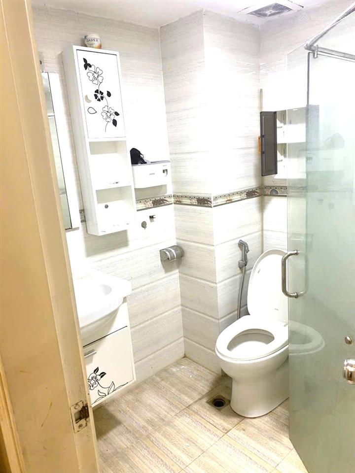 Cho thuê chung cư vườn xuân 71 nguyễn chí thanh, đống đa, 105 m2, 2 phòng ngủ, 2 vs full đồ.