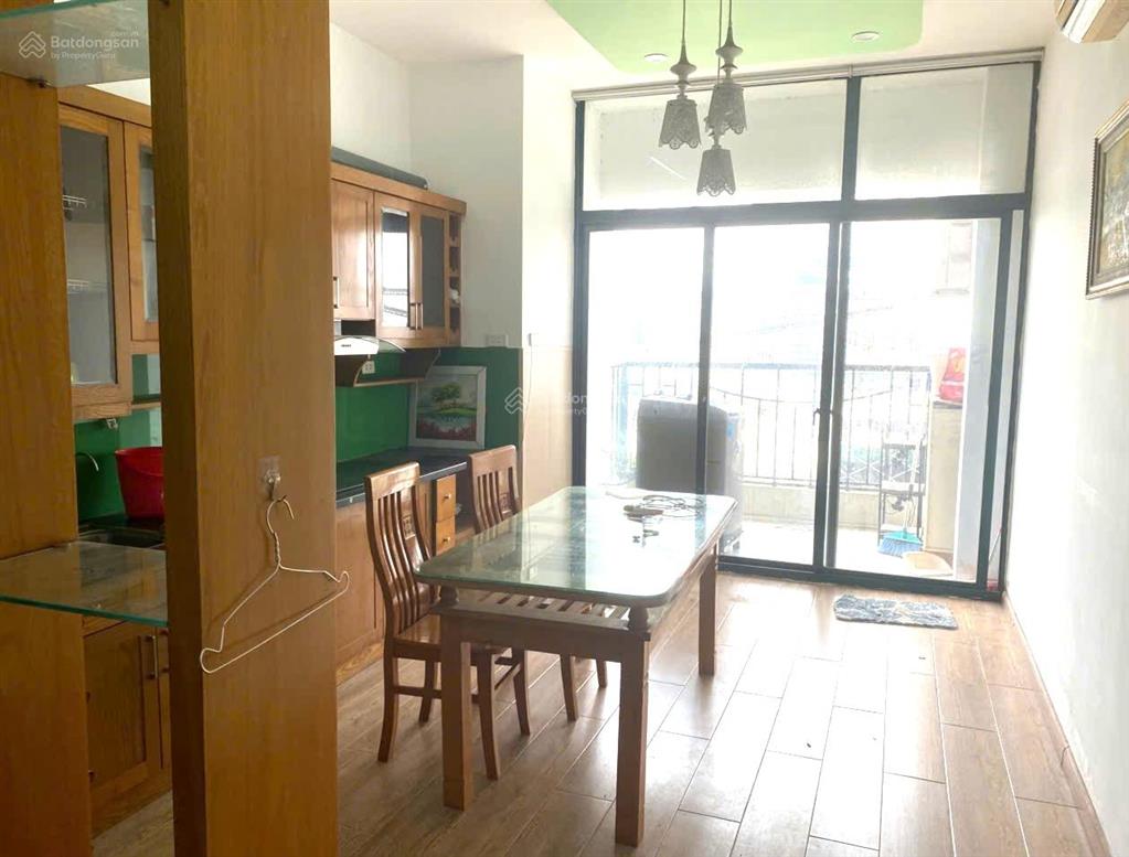 Cho thuê chung cư vườn xuân 71 nguyễn chí thanh, đống đa, 105 m2, 2 phòng ngủ, 2 vs full đồ.