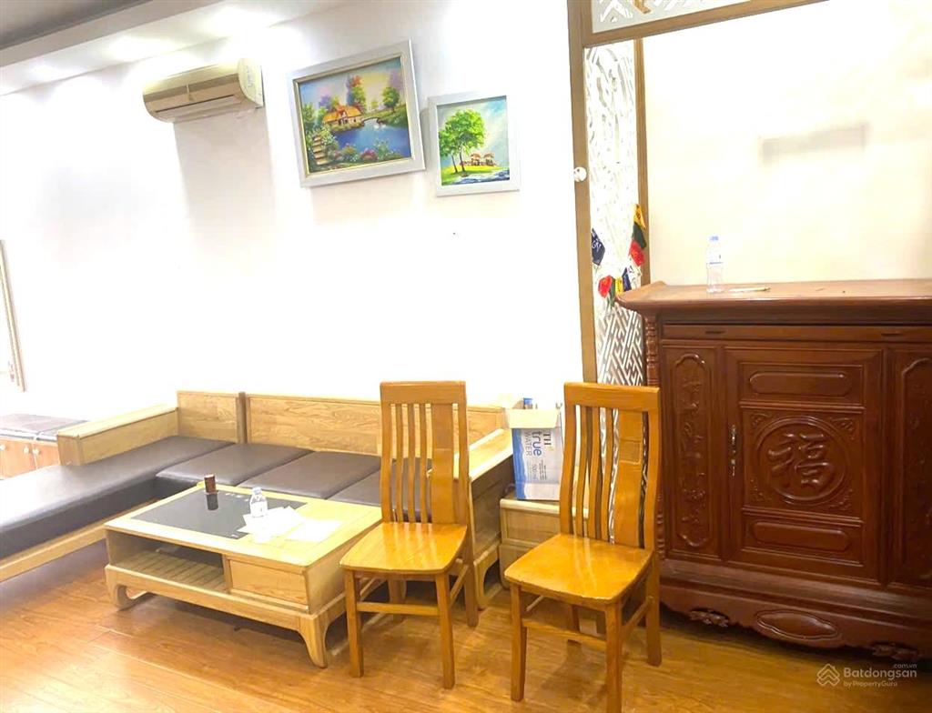 Cho thuê chung cư vườn xuân 71 nguyễn chí thanh, đống đa, 105 m2, 2 phòng ngủ, 2 vs full đồ.