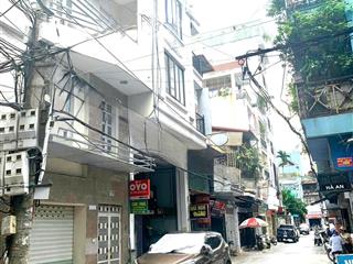 Cho thuê nhà lô góc, mai dịch, cầu giấy 79 m², 4 tầng, 5 phòng ngủ, 4 vs, đường 3 ô tô tránh