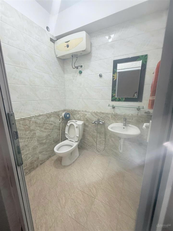 Cho thuê chung cư đông đô residence, hoàng quốc việt 99 m2, 2 phòng ngủ, 2vs, full nội thất