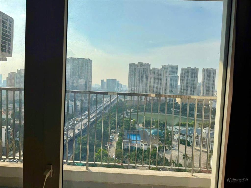 Cho thuê chung cư 43 lê văn lương 125 m2 3 phòng ngủ 2 vs, full nội thất.