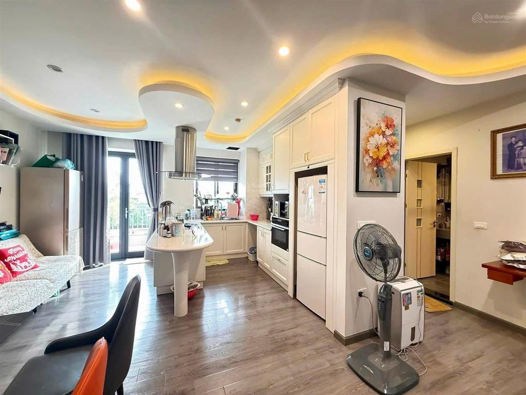 Cho thuê chung cư thăng long tower 33 mạc thái tổ 100 m2, 3 phòng ngủ, 2 vs full nội thất