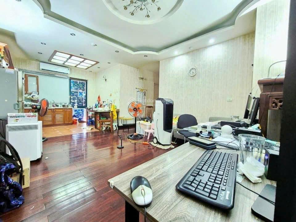 Bán căn chung cư mặt phố nguyễn chí thanh  105m  3 phòng ngủ, 3 vs  giá chỉ 8,5 tỷ