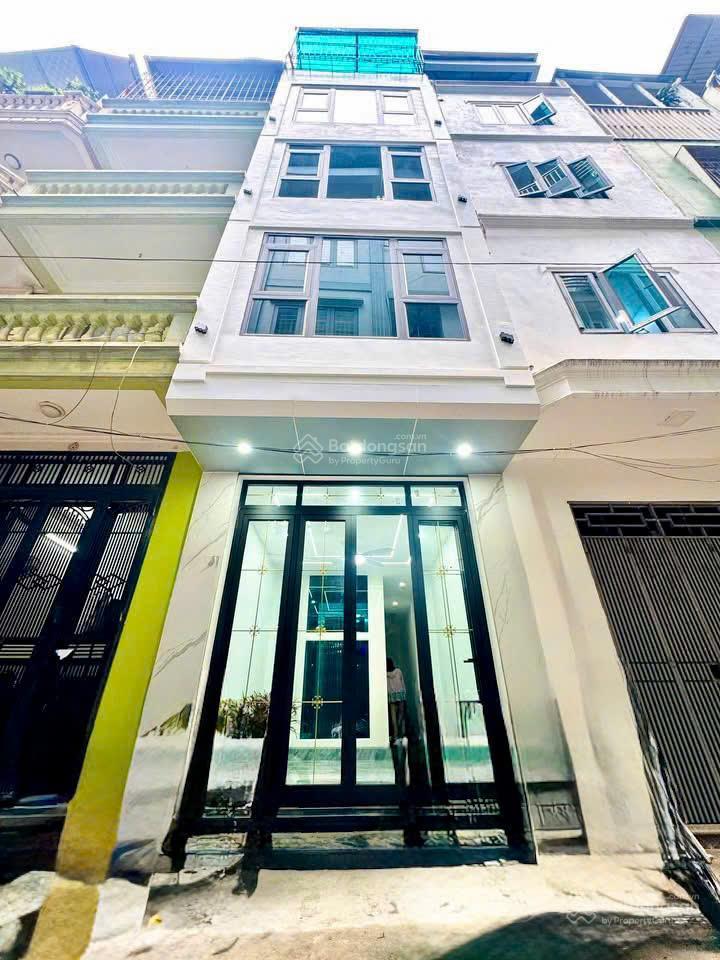 Bán nhà phố đường láng, đống đa, 5 tầng, thang máy ngõ ô tô giá hơn 13 tỷ