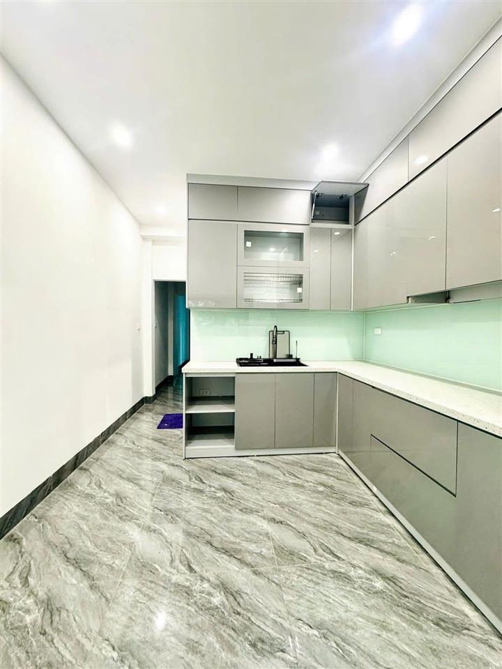 Bán nhà phố đường láng, đống đa, 5 tầng, thang máy ngõ ô tô giá hơn 13 tỷ