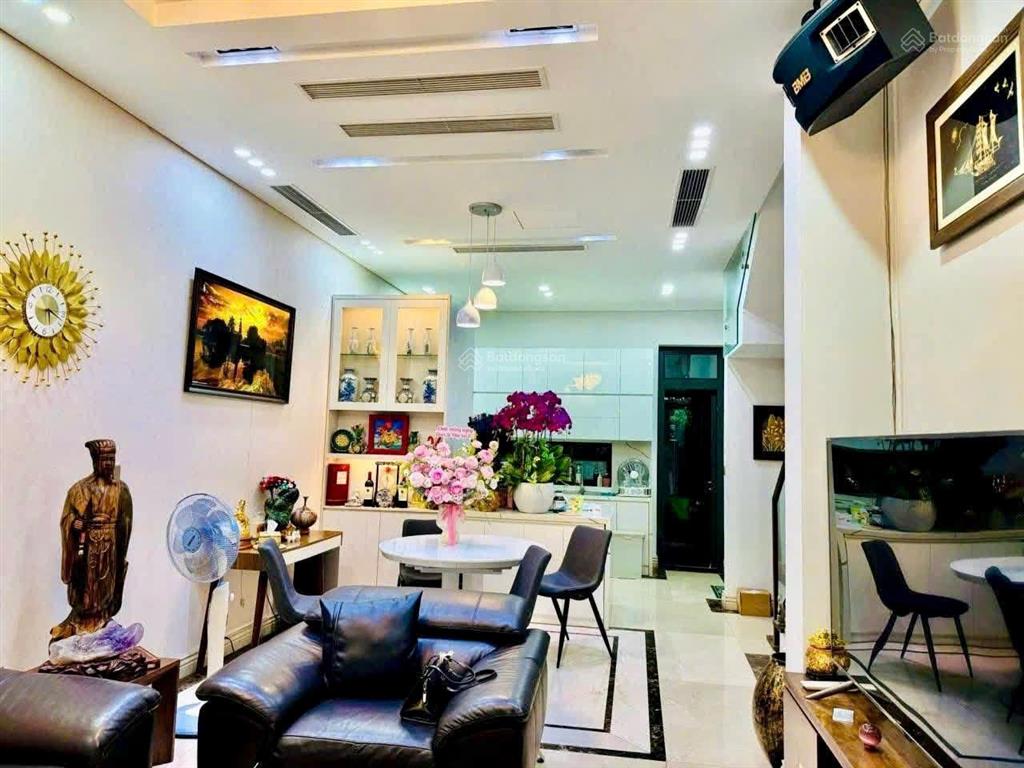 Bán biệt thự liền kề starlake kđt tây hồ tây  132m  4 tầng  thang máy  2 mặt đường to.