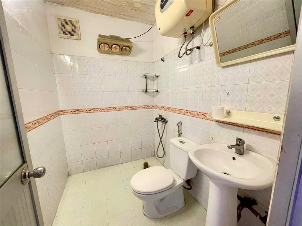 Bán căn hộ a4 hàm nghi  nguyễn cơ thạch 96m 3 pn 2 wc, full nội thất giá chỉ 6,75 tỷ