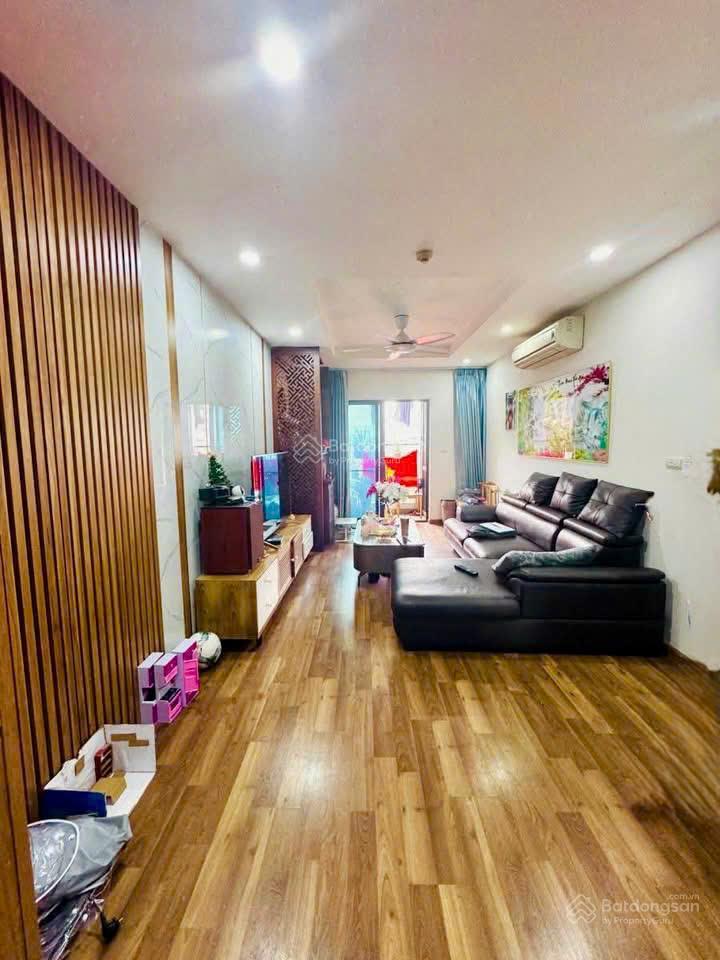 Bán căn hộ goldmark city 94m2 3pn 2wc tầng 6 sổ đỏ giá chỉ hơn 6 tỷ