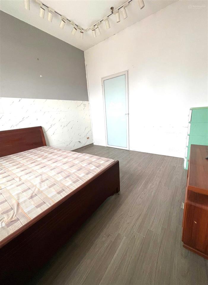 Cho thuê chung cư kđt mễ trì thượng số 10 đại lộ thăng long, tòa ct3a, 103 m2, 3 phòng ngủ, 2 vs.