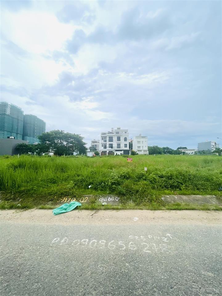 Bán lô d/a phú nhuận 2 p.tml q2 ngay tthc tp. thủ đức trục đường thông giá chỉ 140tr/m2, dt129,5m2