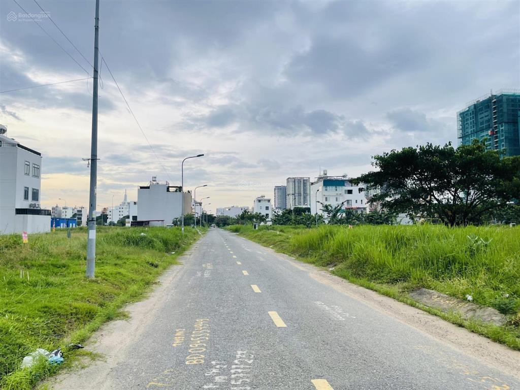 Bán lô d/a phú nhuận 2 p.tml q2 ngay tthc tp. thủ đức trục đường thông giá chỉ 140tr/m2, dt129,5m2