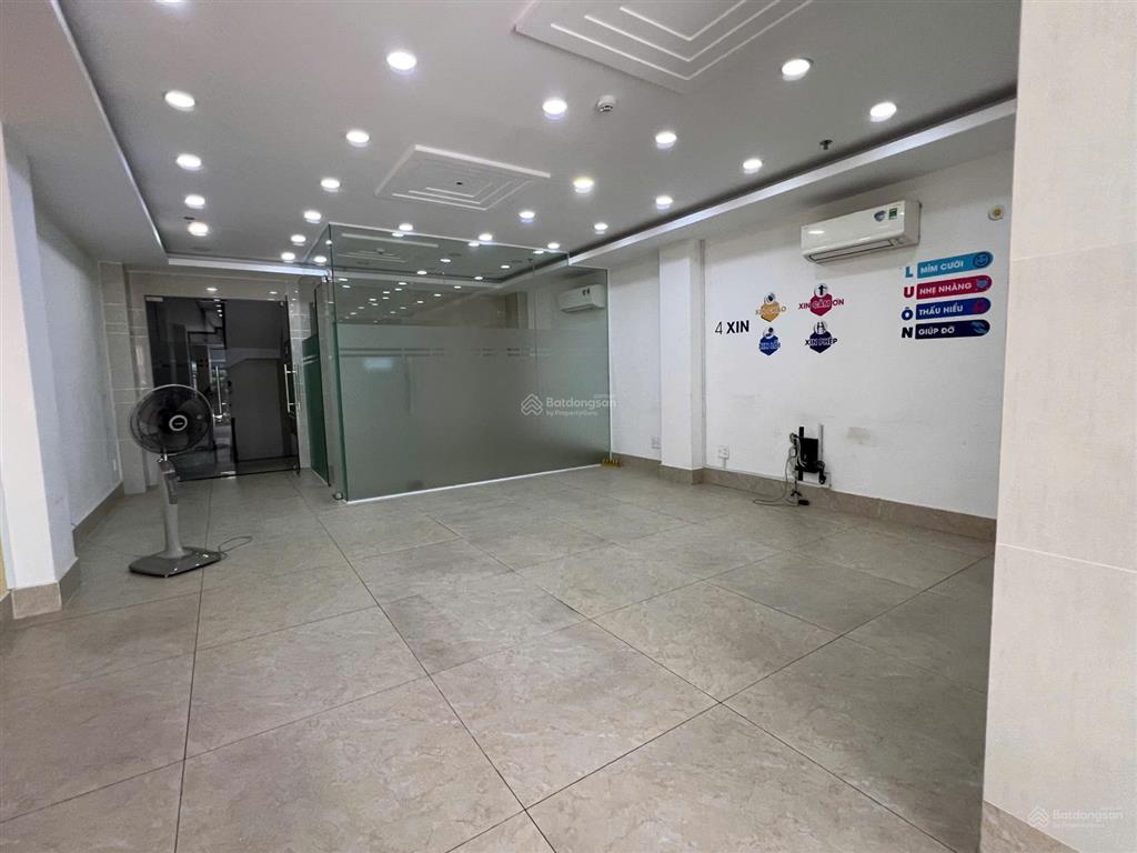 Cho thuê tòa văn phòng lý thường kiệt giá 110 triệu/tháng