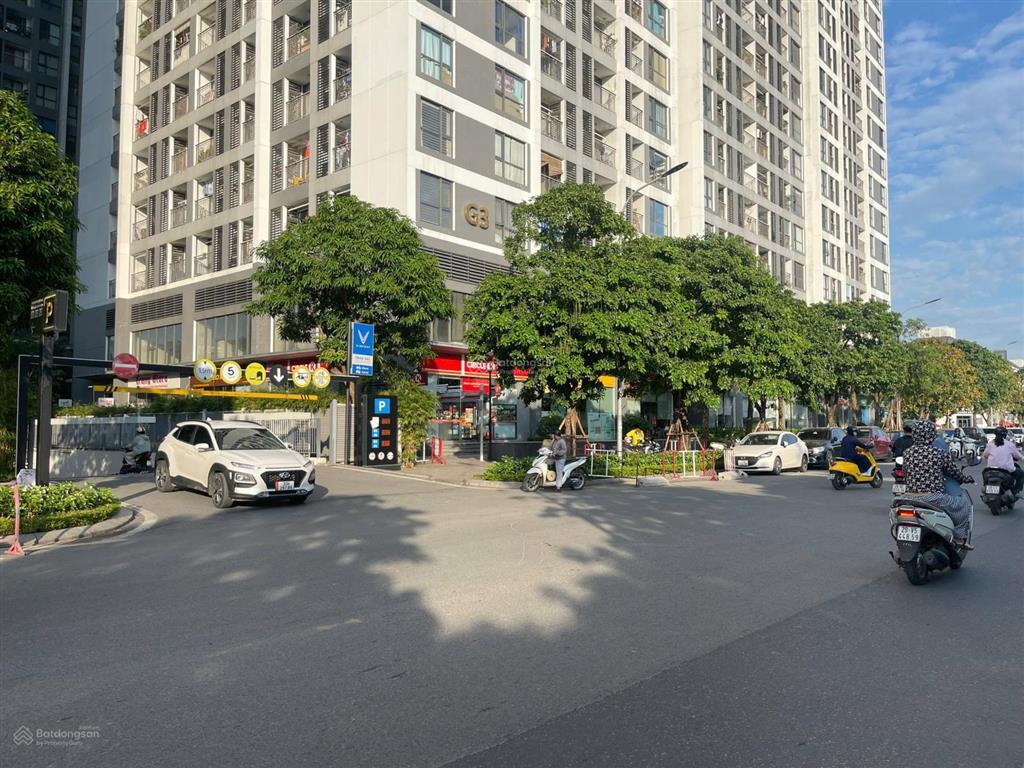 Chính chủ cần bán shop thương mại chân đế toà nhà vinhome green bay mễ trì  0987 198 ***