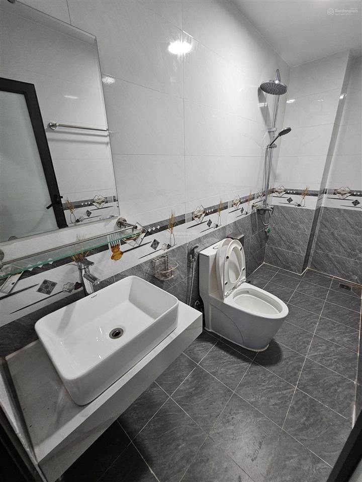 Hàng hiếm bán nhà mặt phố 9 tầng 50m2 chỉ với 19,5 tỷ thang máy  ô tô tránh  0778 395 ***