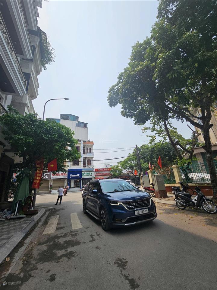 Bán đất 32m2 tại phú thượng, quận tây hồ, giá 6,25 tỷ, tặng nhà c4 ô tô vào lô góc  0778 395 ***