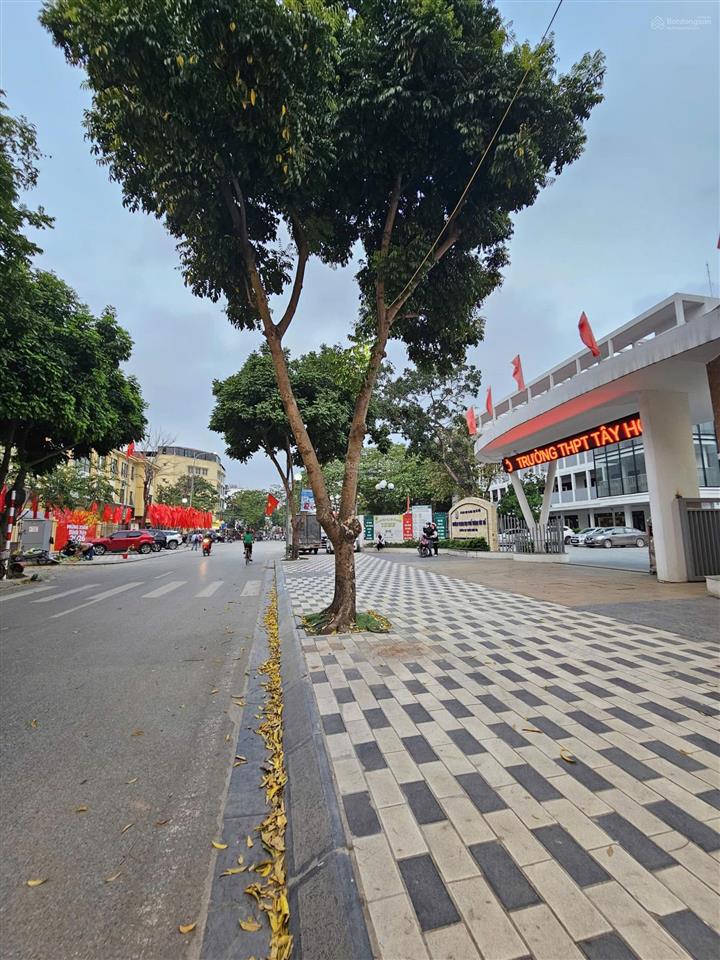 Bán đất 32m2 tại phú thượng, quận tây hồ, giá 6,25 tỷ, tặng nhà c4 ô tô vào lô góc  0778 395 ***