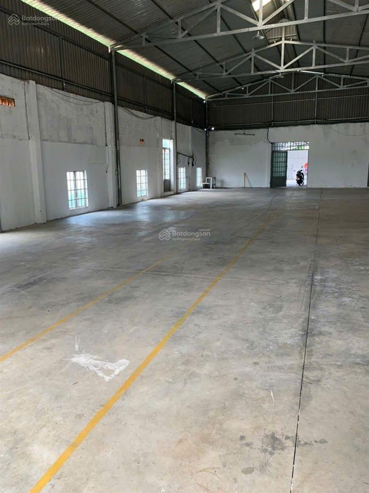 Cho thuê kho xưởng 700m2 giá 35tr ở phường an thạnh tp thuận an bình dương   0908 954 ***