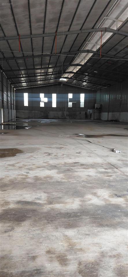 Cho thuê kho xưởng 1200m2 giá 75tr ở phường thuận giao tp thuận an bình dương   0908 954 ***
