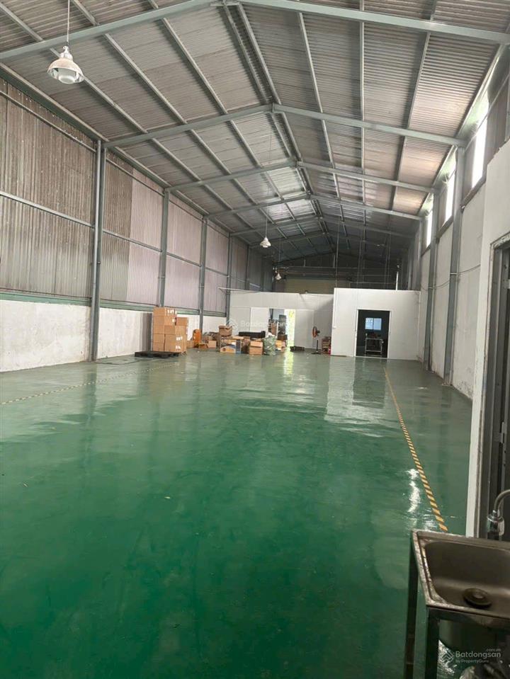 Cho thuê kho đẹp 300m2 giá 22 triệu ở tp thuận an bình dương  0908 954 ***