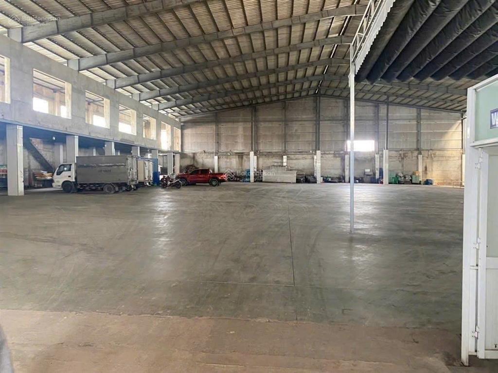 Cho thuê xưởng 2200m2. giá 52 ngàn/m2/th pccc vách tường ở tp thuận an bình dương hcm. 0972 701 ***