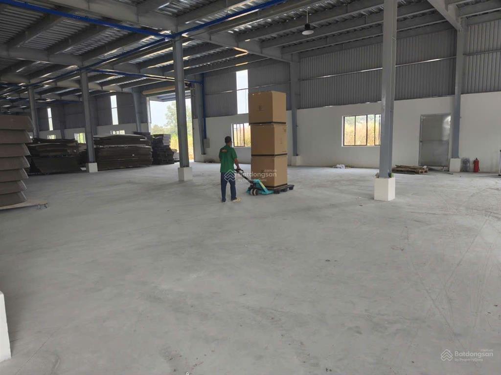 Cho thuê xưởng 4200m2 giá rẻ 130tr. tp. dĩ an, bình dương