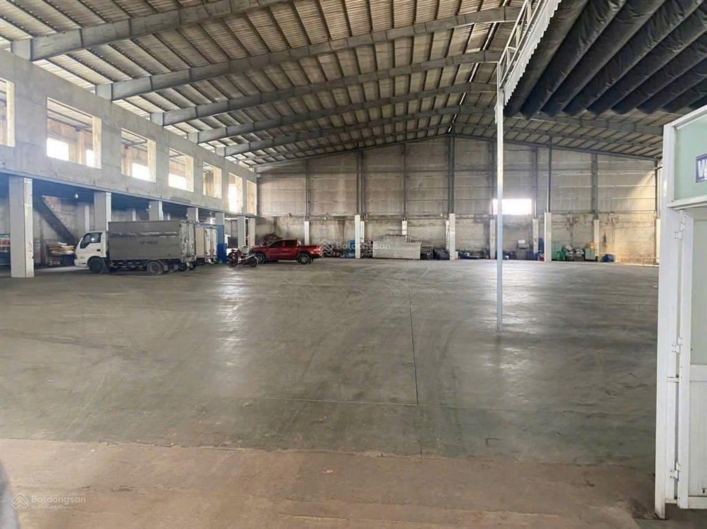 Cho thuê xưởng 4200m2 giá rẻ 130tr. tp. dĩ an, bình dương
