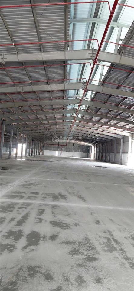 Cho thuê xưởng 11000m2 giá rẻ 65k/1m2 ở phường khánh bình tân uyên bình dương  0908 954 ***