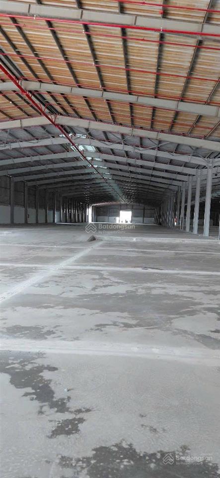 Cho thuê xưởng 11000m2 giá rẻ 65k/1m2 ở phường khánh bình tân uyên bình dương  0908 954 ***