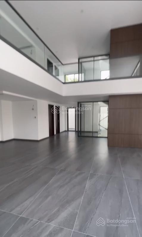 Cho thuê văn phòng đảo kim cương 500m2 sử dụng. hầm riêng sàn trống suốt 120tr/tháng